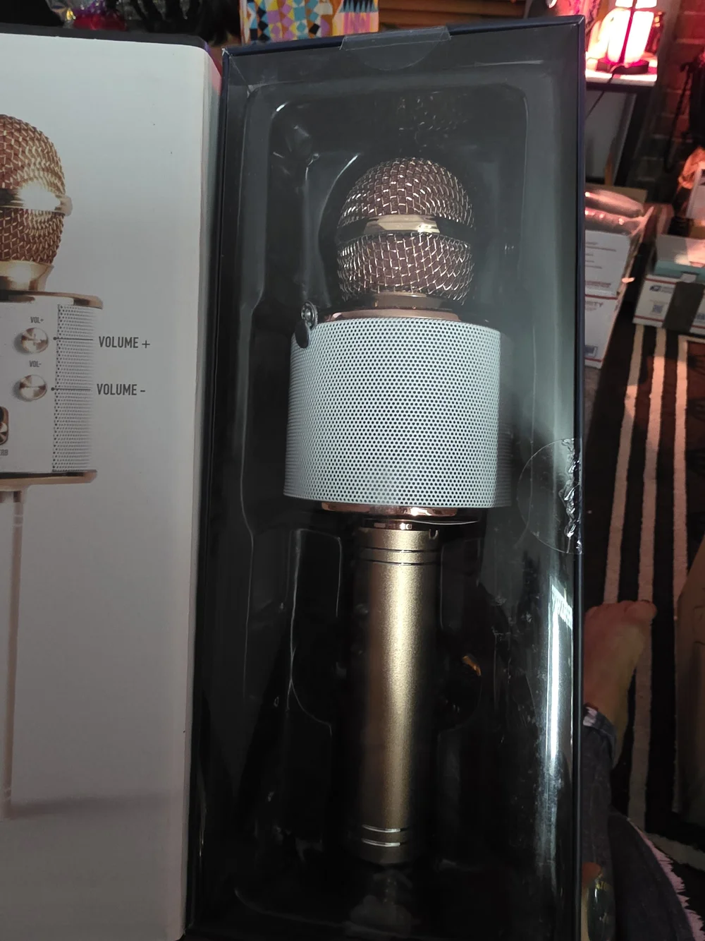 iJoy Open Mic Bluetooth Karaoke Microphone - Black and Gold